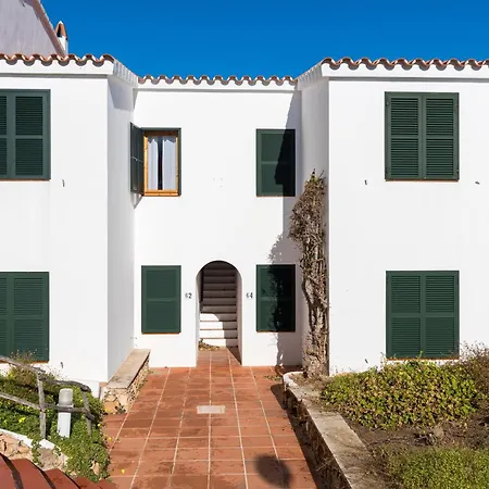 Letitia Arenal d'en Castell